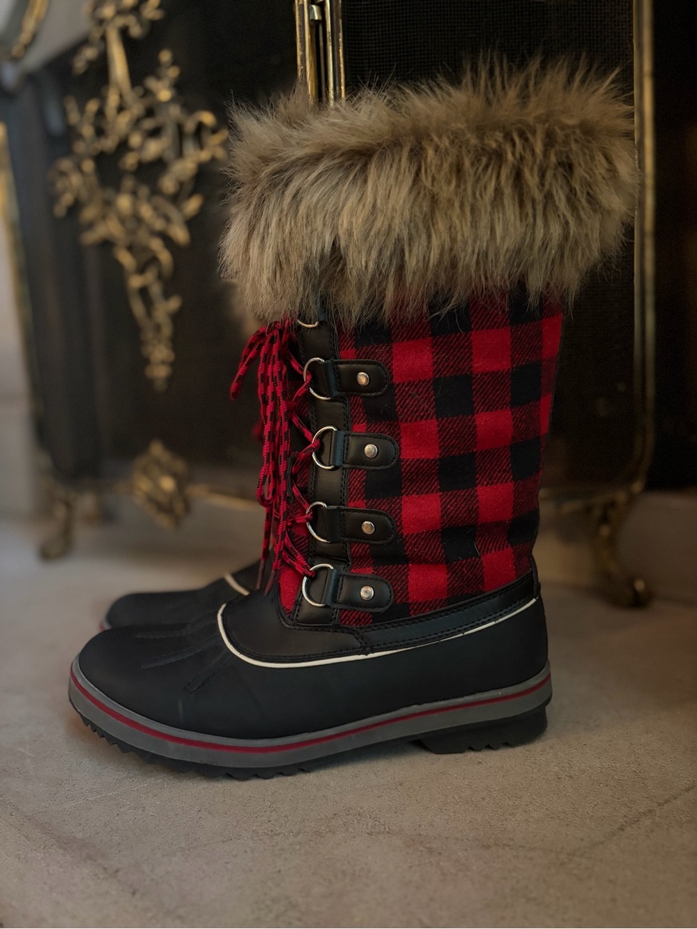 Women’s Buffalo Plaid Winter Boot NWOT